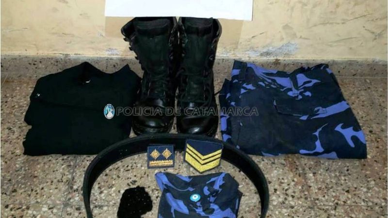 Detenida por mentir que era policía y vender un uniforme en Facebook