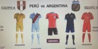 LAS INDUMENTARIAS de Perú y Argentina, para el partido de esta noche.
