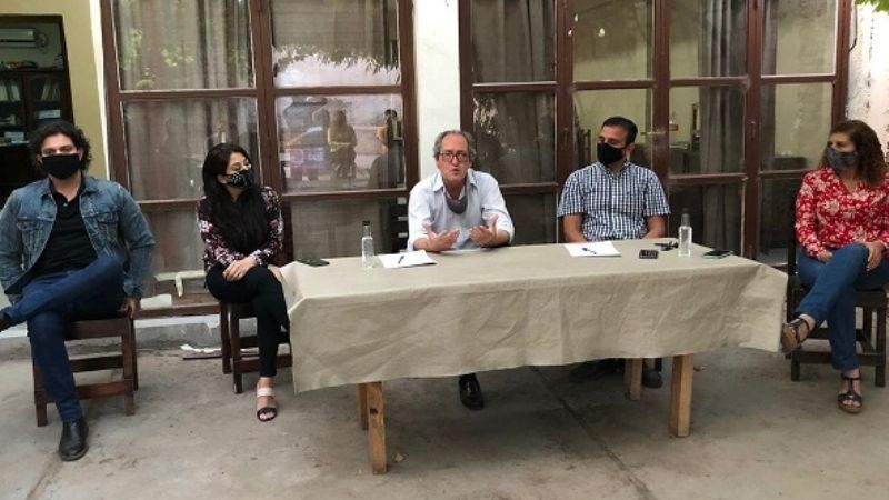 Movilización: de acuerdo con suspender las PASO