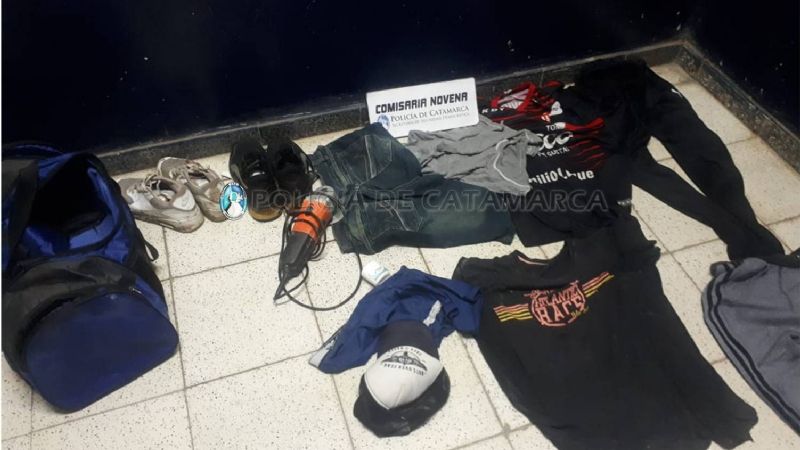 Sorprenden a dos ladrones llevando cosas robadas de una obra en construcción