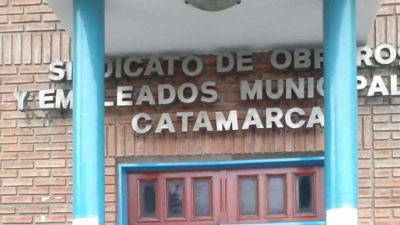 Sin monto, el SOEM pide un bono de fin de año