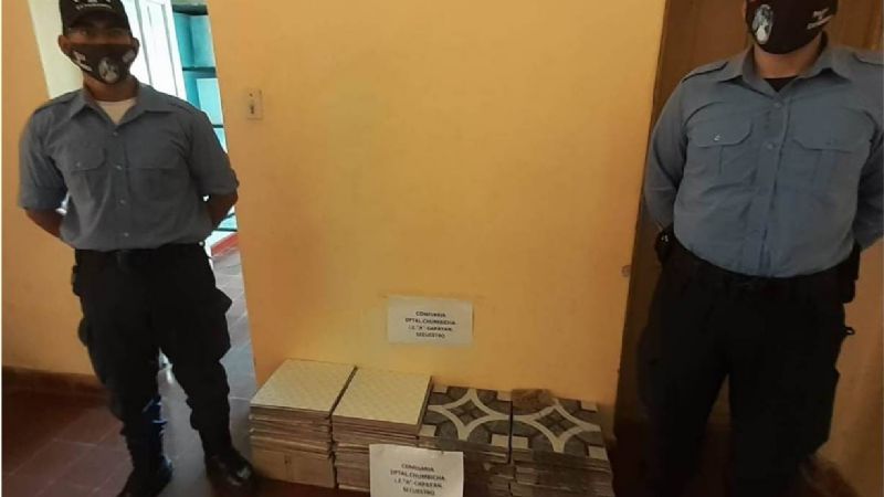 Recuperan cerámicos robados de un corralón