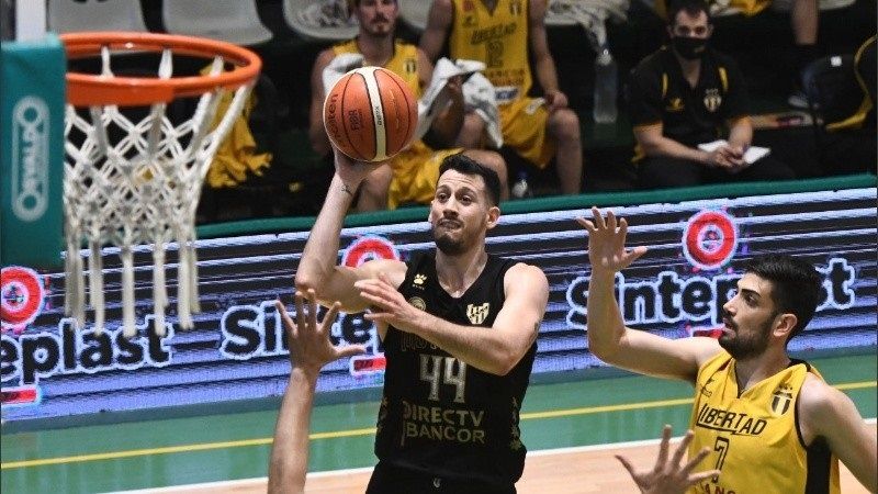Por la ola de Covid-19, suspendieron la Liga Nacional de Básquet
