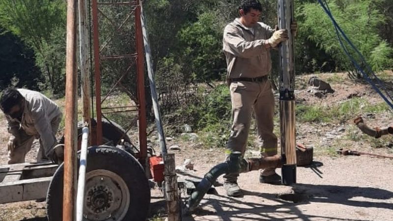 Nueva bomba de agua para Esquiú