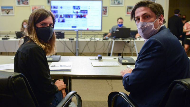 ANSES define acciones para la ampliación de la AUH