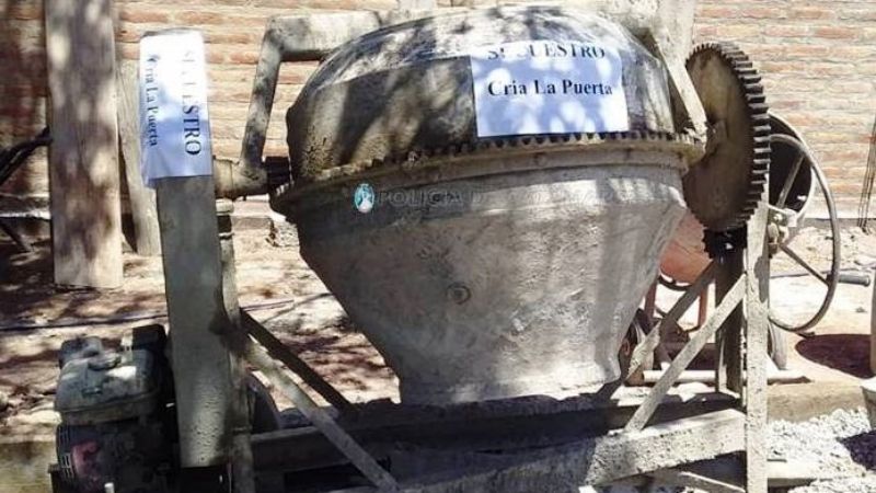 Pidió prestado una hormigonera y nunca la devolvió
