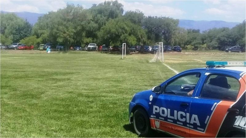 Increíble: 200 personas desalojadas en un torneo de fútbol