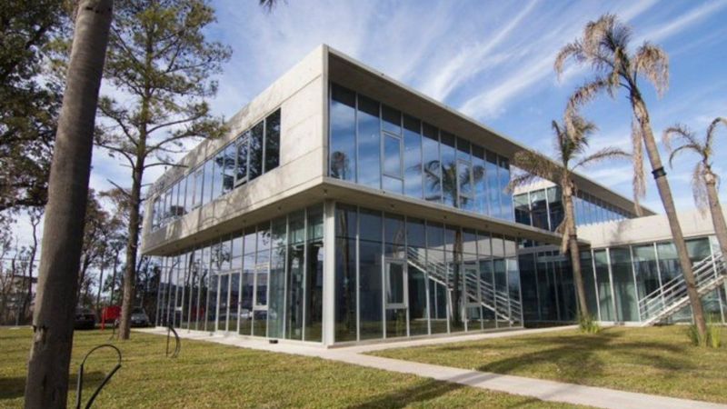 La vacuna de Oxford y AstraZeneca tiene una eficacia del 70,4%