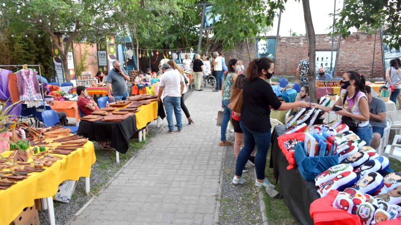 Debutó “La Casa está de Feria”, un paseo artesanal en pleno centro