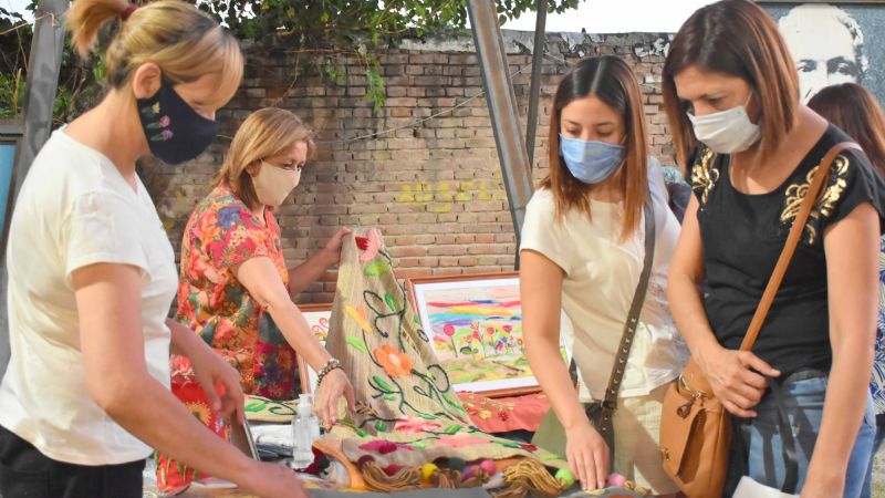 Debutó “La Casa está de Feria”, un paseo artesanal en pleno centro