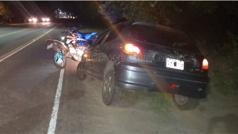 Se llevó por delante agentes de Tránsito por evitar una multa