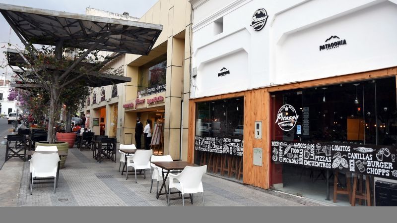 Ampliación de horarios para locales gastronómicos y afines en Etapa Amarilla