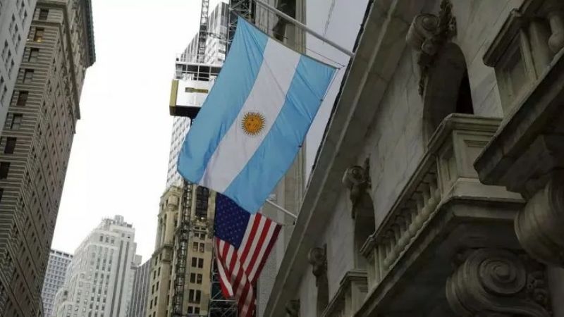 Vacunas contra el Covid-19 hacen subir acciones comerciales