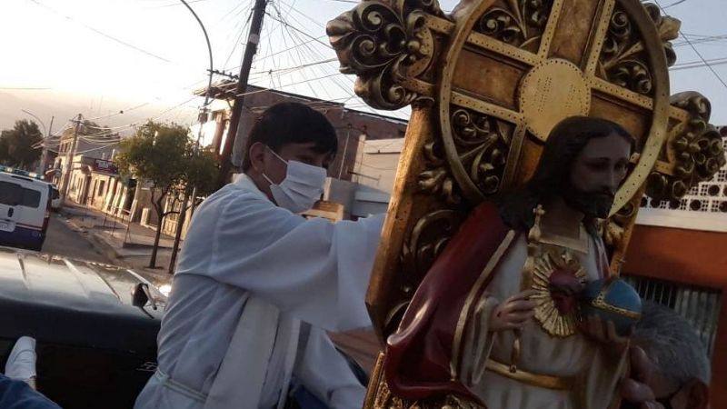 Caravana y Misa en el cierre de las fiestas en honor de Cristo Rey