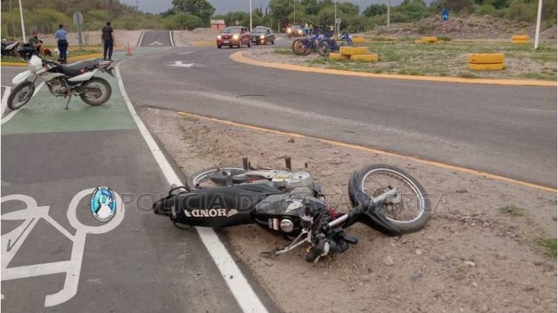Derraparon en el ingreso a la Quebrada de Moreira