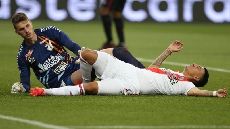 River rescató un empate sobre el final ante Paranaense