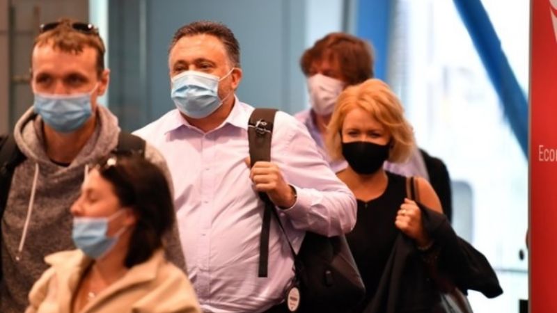 Cómo será el pasaporte sanitario para acceder a los vuelos internacionales