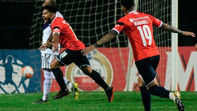Arranque goleador del “Rojo”, en la Sudamericana: 4 a 1
