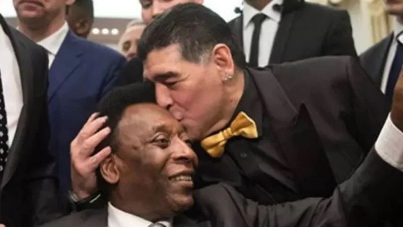Con Pelé a la cabeza, Brasil lloró a Maradona