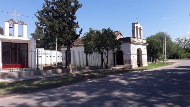 Por la tormenta, se desplomó una centenaria capilla