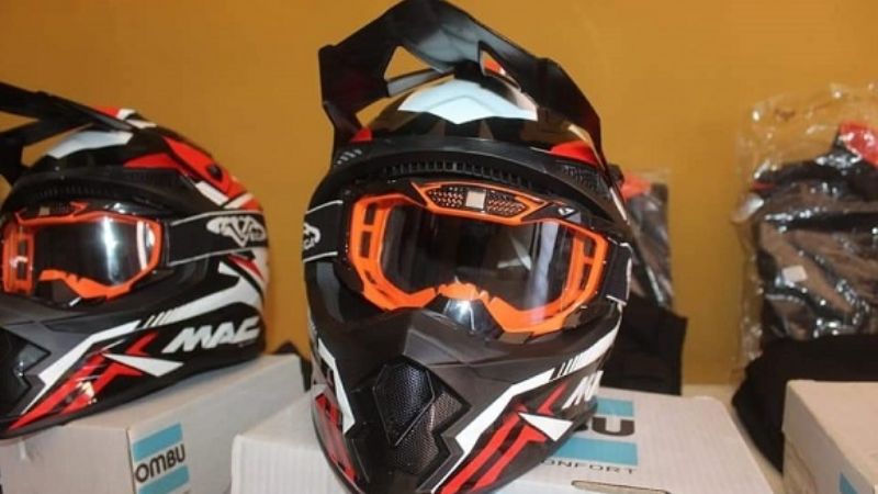 Defensa Civil de Fiambalá recibió indumentaria y calzado