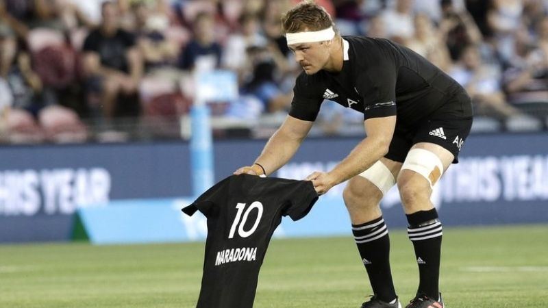 Emotivo homenaje de los All Blacks a Maradona