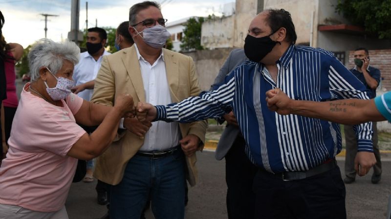 Saadi celebró con los vecinos los 50 años del Barrio 9 de Julio