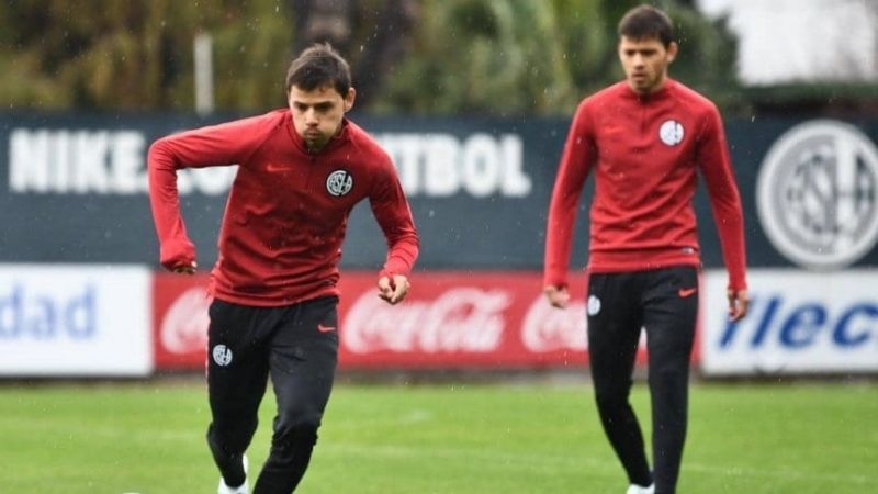 Óscar Romero dio positivo y lo aislaron junto a Ángel