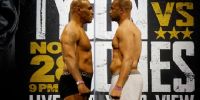Mike Tyson y Roy Jones Jr. durante el pesaje, el día anterior a la exhibición en Los Ángeles.