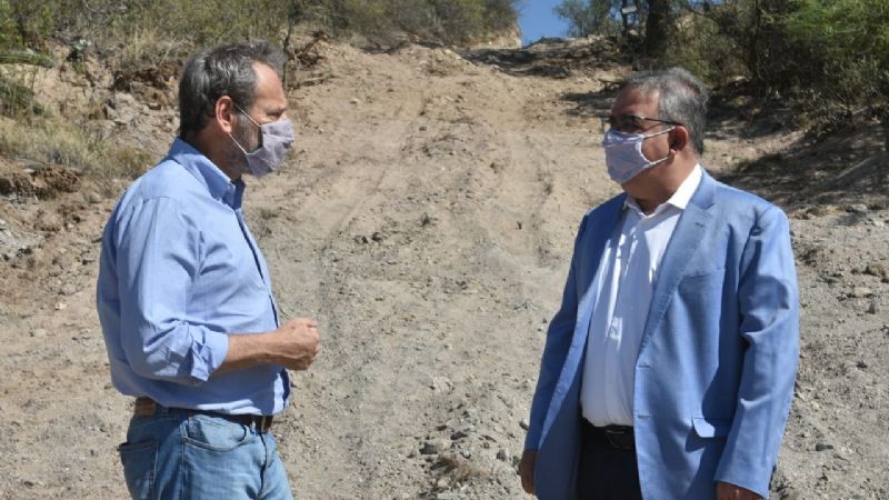 Recorrida por el camino a la Quebrada de San Lorenzo y el nuevo dique La Florida