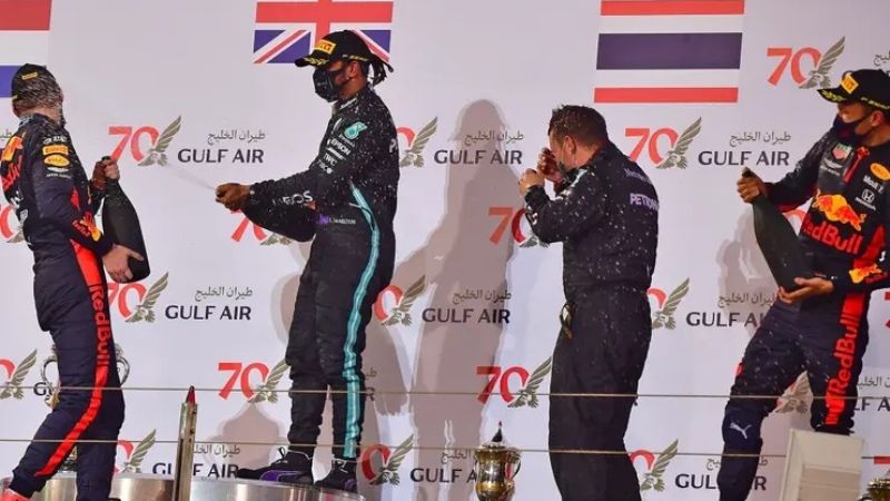 Hamilton estrenó su título con otro triunfo en la F1