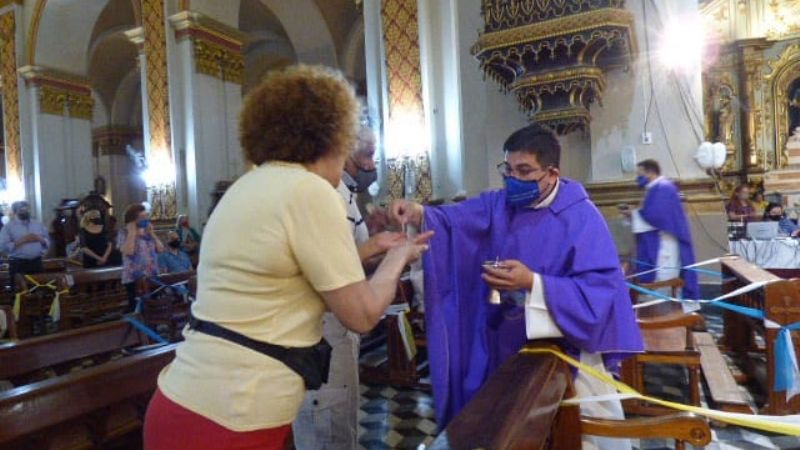 Homenaje de los medios de comunicación social