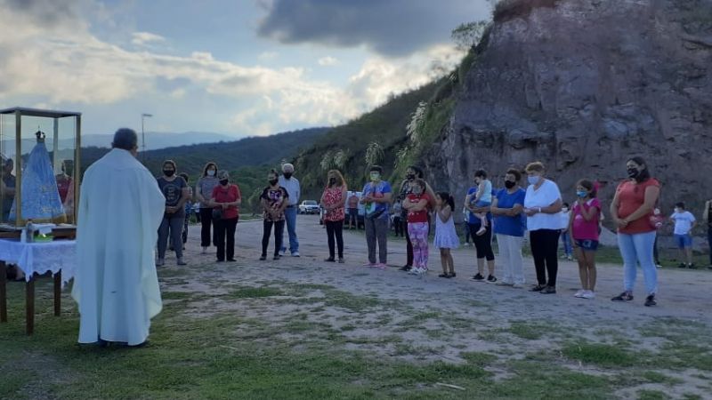 Caravana con la Virgen del Valle en Las Lajas