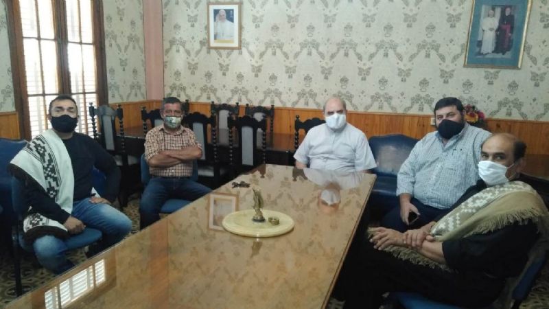 Folcloristas quieren homenajear a Esquiú con una serenata