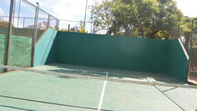 Abrieron una cancha de padel en plena Etapa Roja y la clausuraron