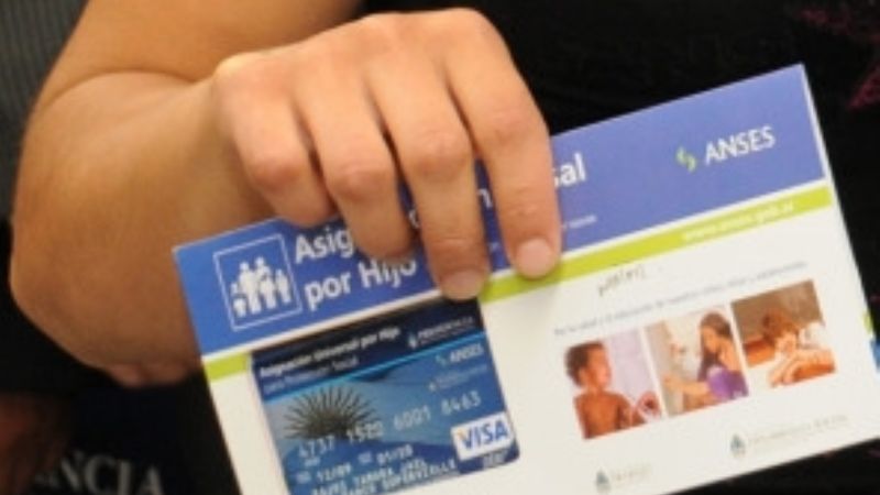 Un millón de nuevos beneficiarios: requisitos para acceder a la AUH