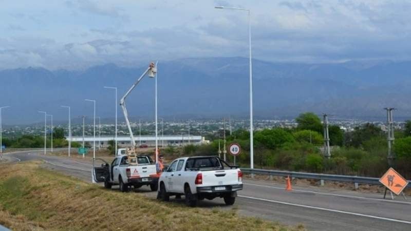 Advierten por reposición de luminarias frente al Malbrán