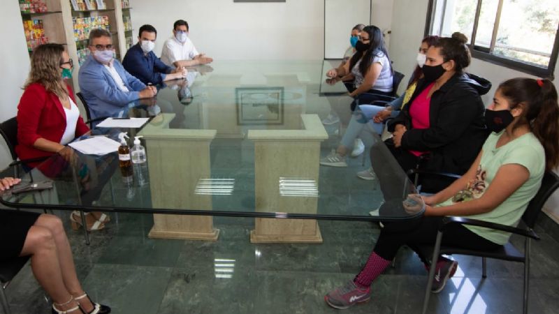 Nuevos jóvenes inician su entrenamiento laboral