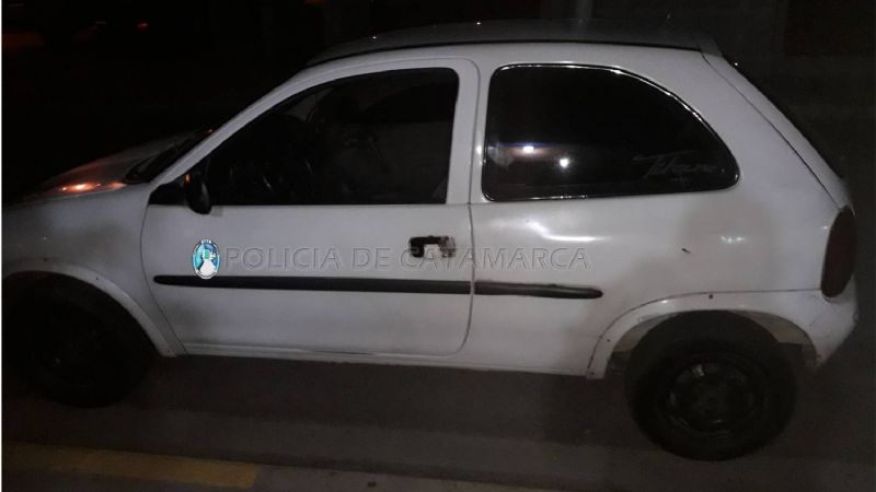 Jóvenes intentaron escapar con una moto robada y una pistola