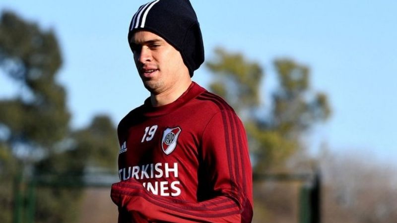 Borré fue aislado por contacto con un caso de Covid-19