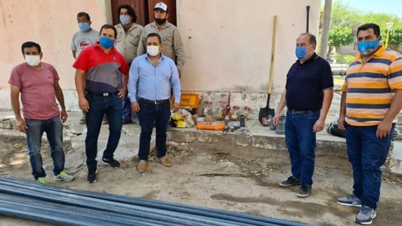 Entregaron materiales y elementos de trabajo a empleados de Agua en Capayán