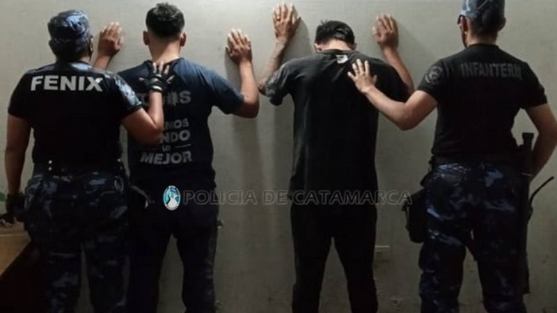 Ladrones sorprendidos dentro de un tinglado