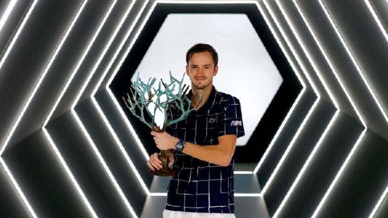 Medvedev ganó en París y llega afilado a Londres