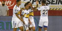 TEVEZ festeja el primer gol de Boca, ante Newell's Old Boys, en Rosario.
