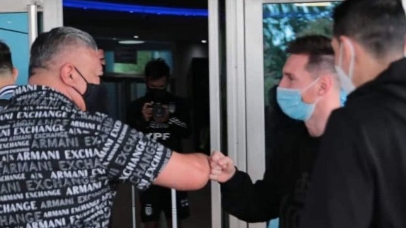 Messi entre los primeros en llegar; solo tres “locales”