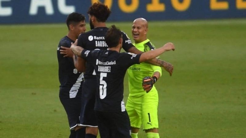 Empates de Talleres por la "ley del ex” y del “Rojo” por Sosa