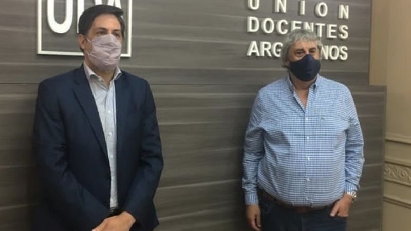 Continúa el FONID y se elevó el salario inicial docente