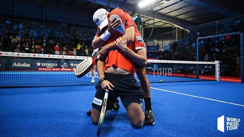 Histórico: el catamarqueño Tapia, “maestro” del padel mundial