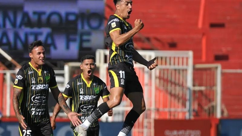 Lanús y Defensa ganaron de visitantes a Aldosivi y Unión