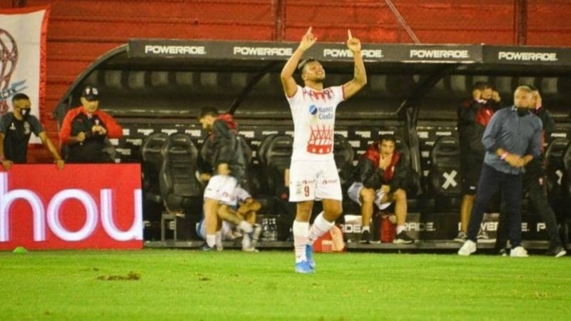 Sorpresa: Huracán líder en el grupo de Boca y River